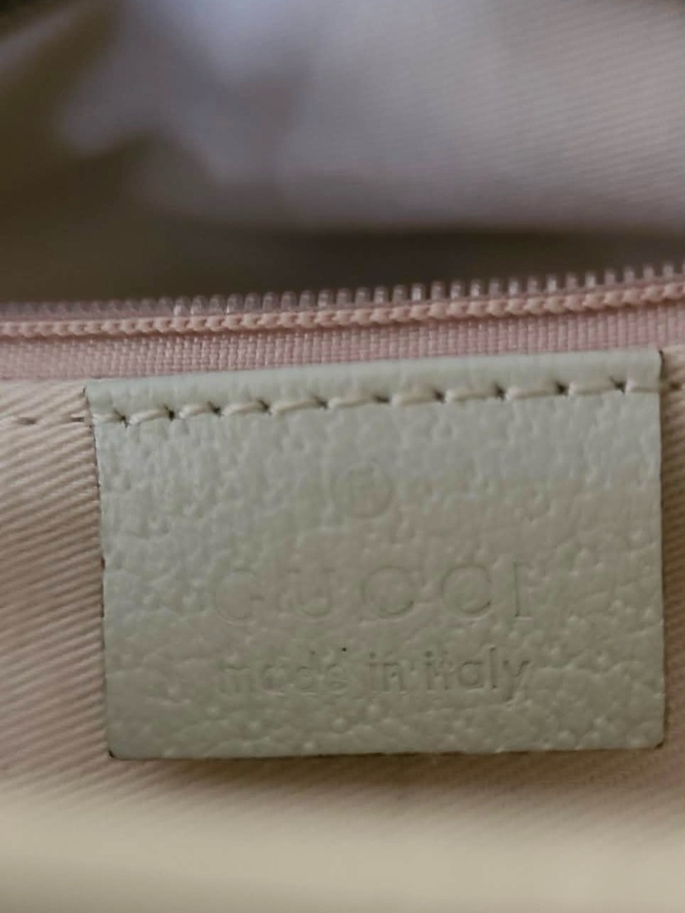 Authentic Gucci Beige GG Canvas Shoulder Bag with Cream Leather Trim - Picture 14 of 15